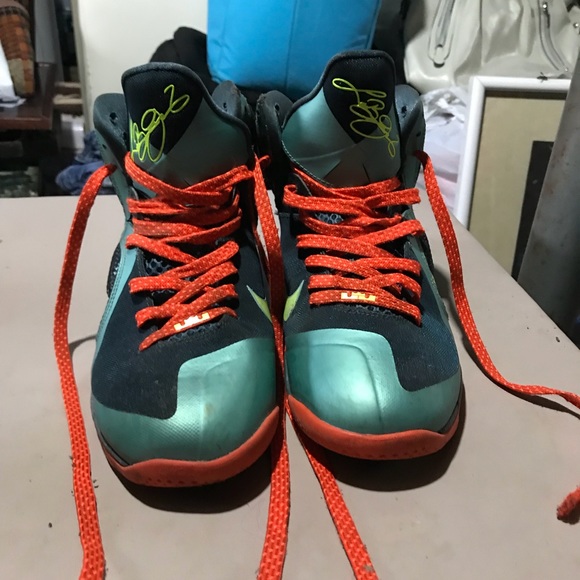 nikebetterworld sneakers